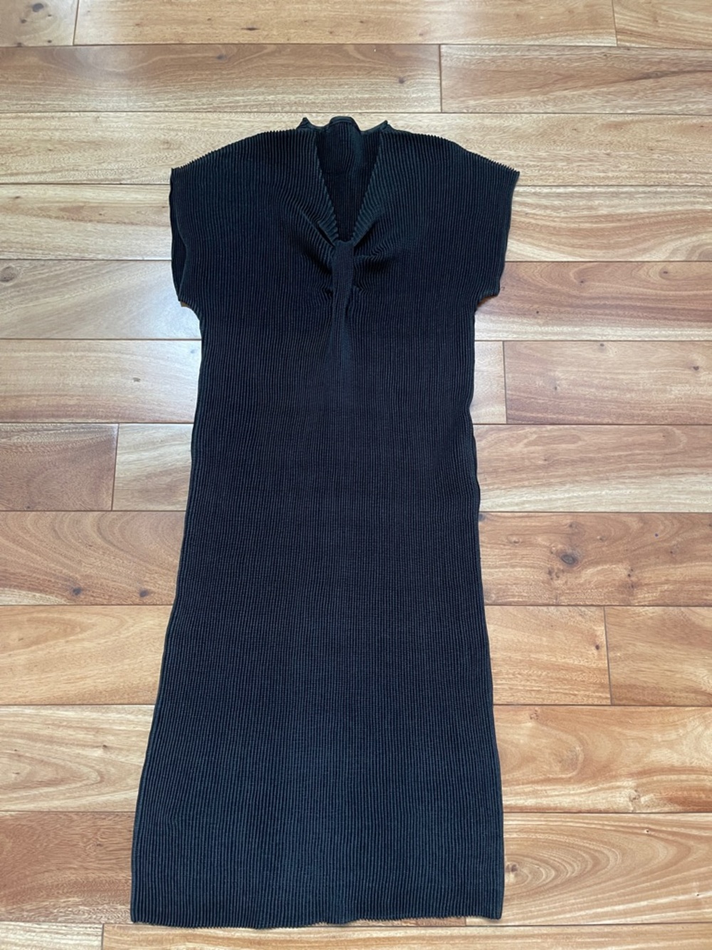 Specchio Pleats Japanese Designer Issey Pleated Black Dress XS S